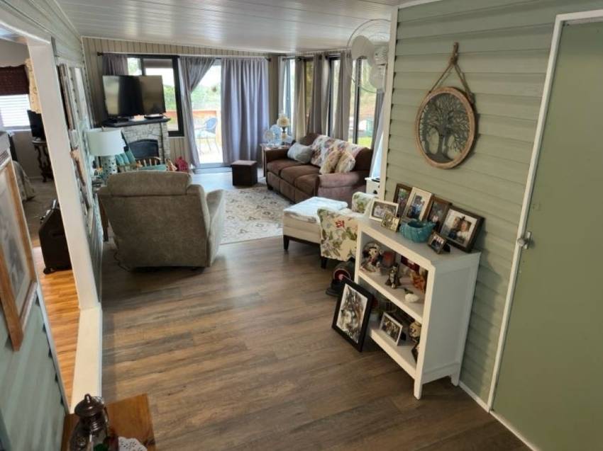 313 Oak Harbor Cp a Haines City, FL Mobile or Manufactured Home for Sale